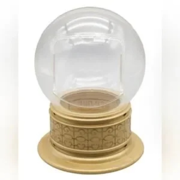 Red One Popcorn Bucket - Picture 2 of 5